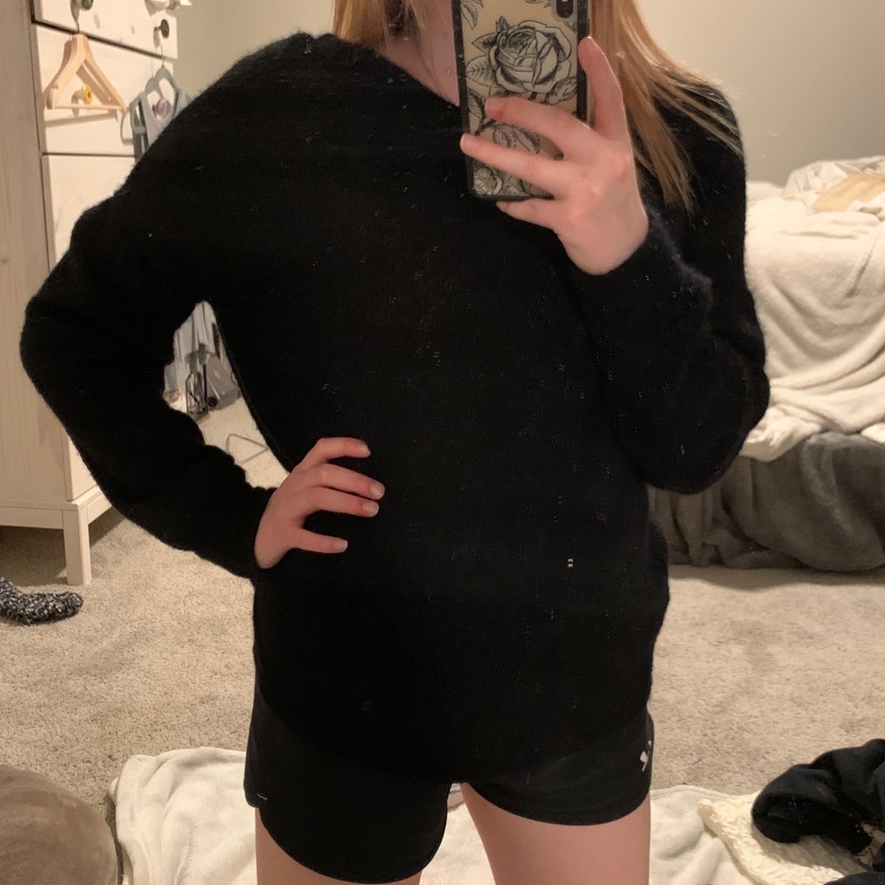 piko sweater